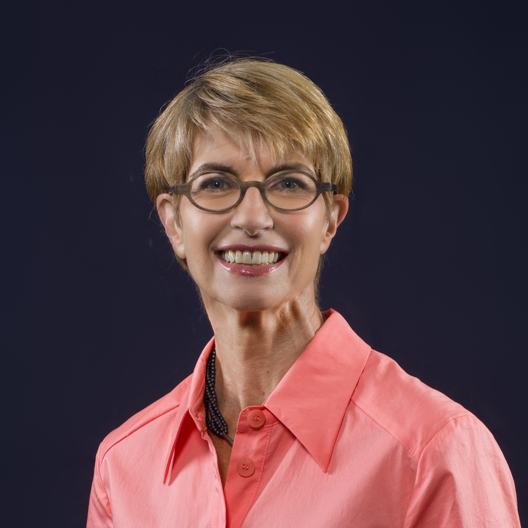 Dr. Christine Mundlos Dr. Christine Mundlos