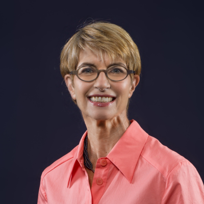 Dr. Christine Mundlos Dr. Christine Mundlos